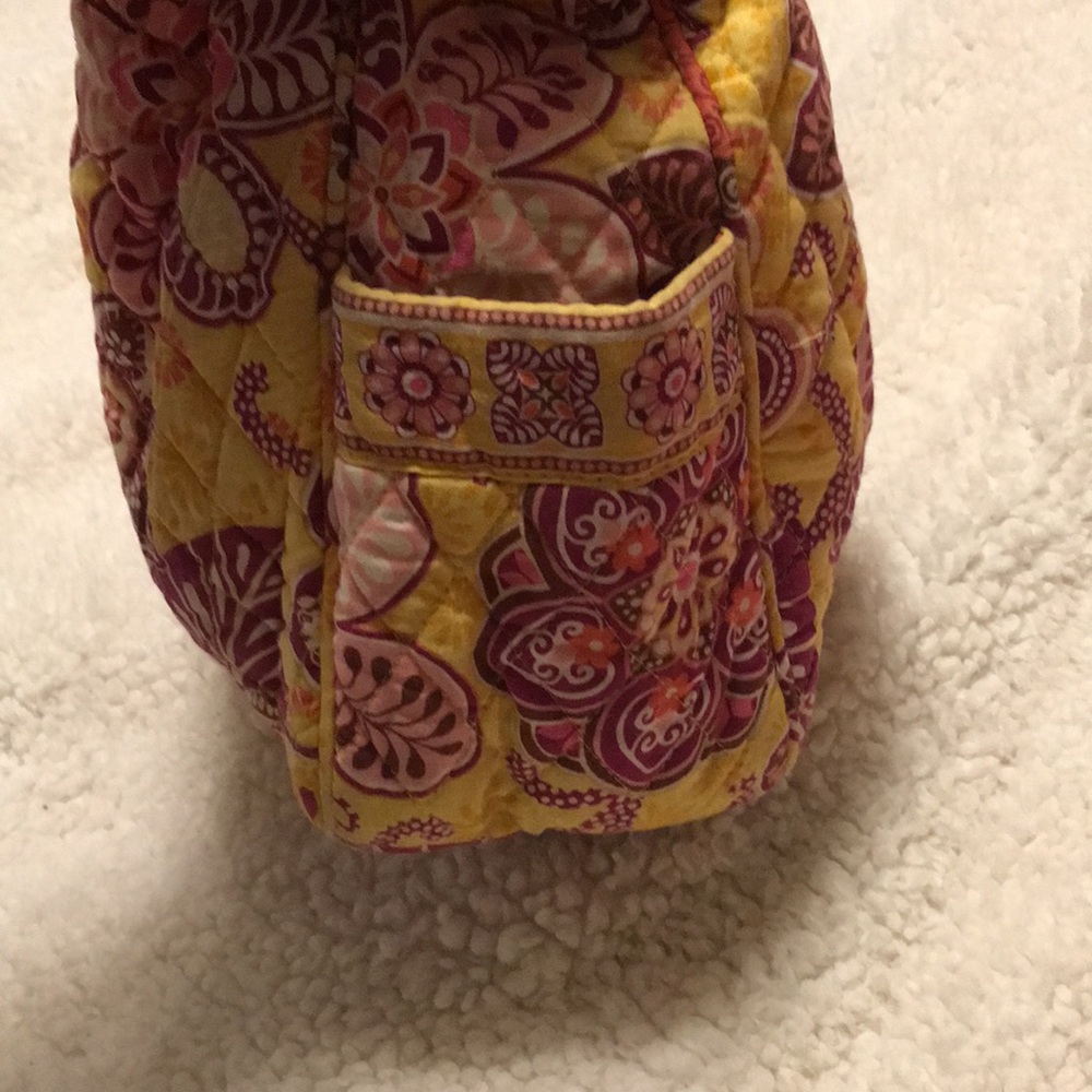 Vera Bradley Reversible Tote in Bali Gold. - Picture 4 of 12